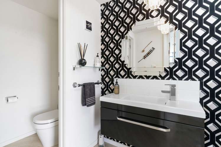 11 St Remy Lane Redcliffs_14