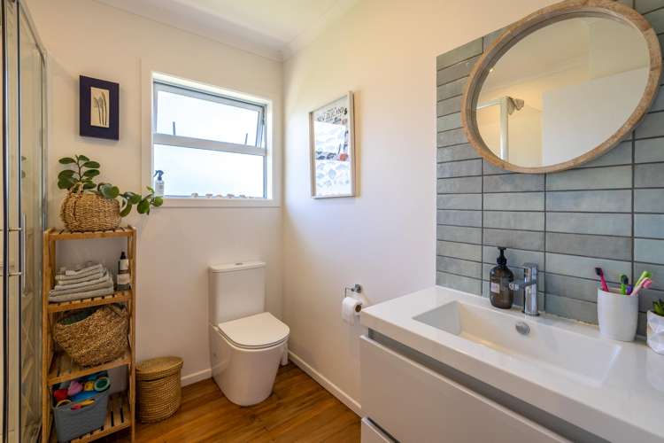 6 Alison Road Surfdale_22