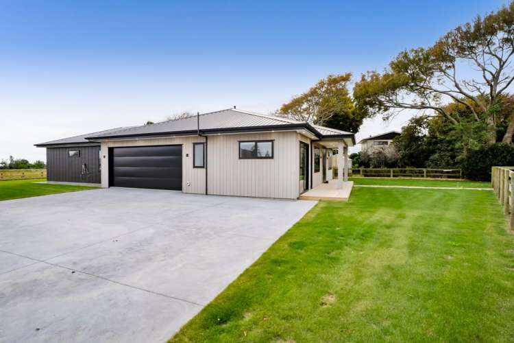 21 Airport Drive Bell Block_24