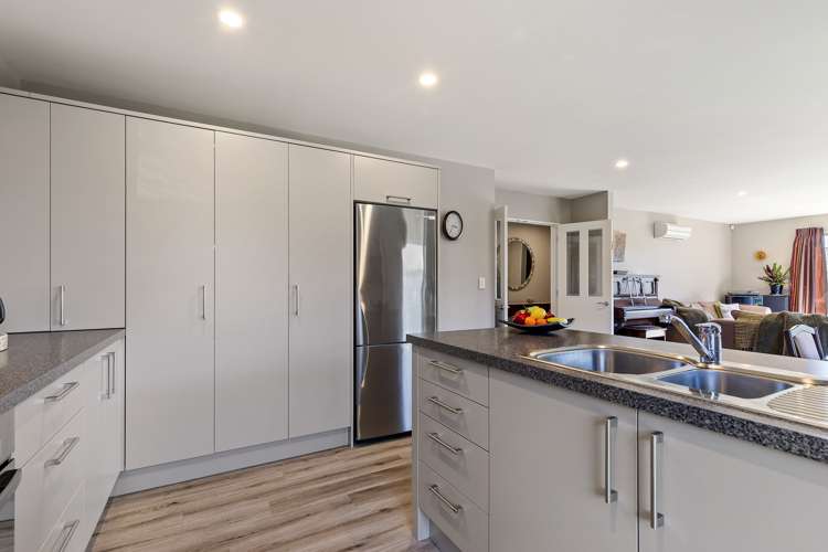 10 The Tors Heathcote Valley_11