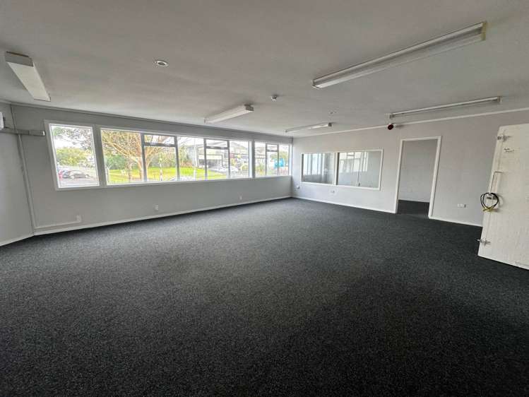 Unit A/124 Felton Mathew Avenue St Johns_9