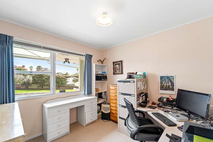 10 Fairway Avenue Red Beach_13