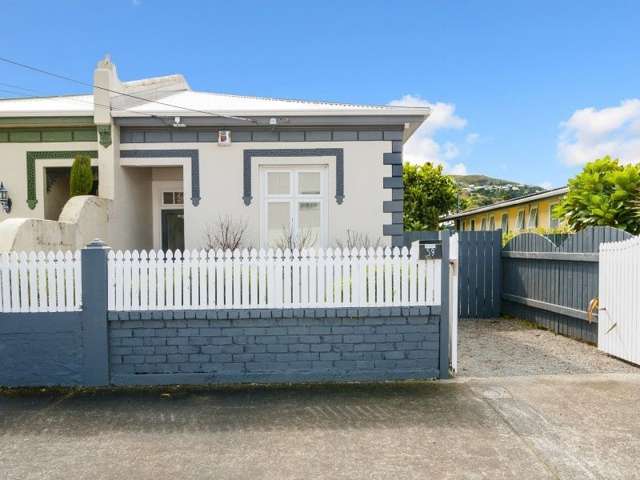 59 Riddlers Crescent Petone_1