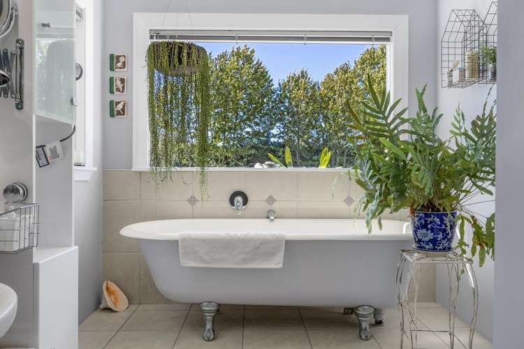 200 Loburn Whiterock Road Loburn_20