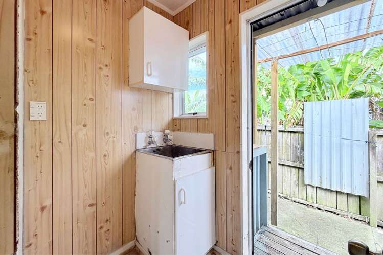 3/9 Robertson Road Favona_10