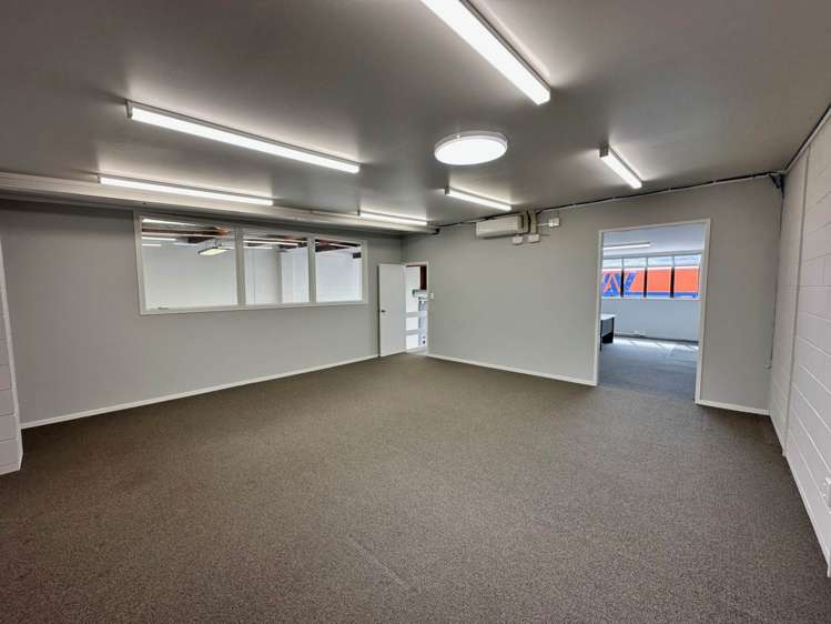 Unit 2/28 Moselle Avenue Henderson_11