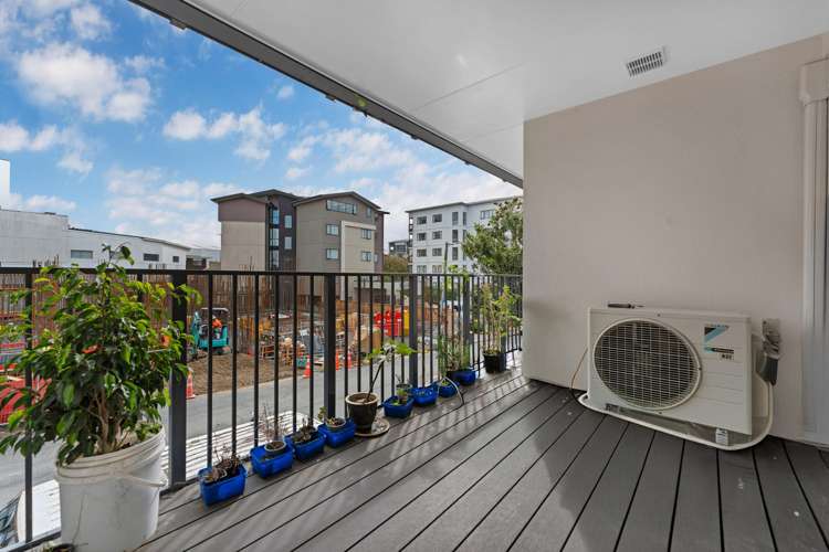 2U/1 Wadier Place Henderson_6