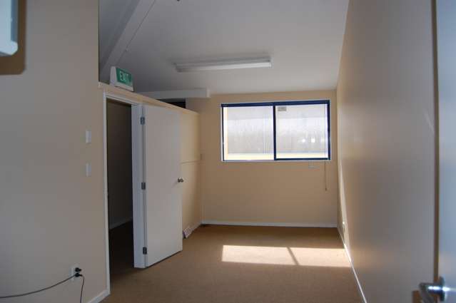 134 Riccarton Road, Riccarton Riccarton_2