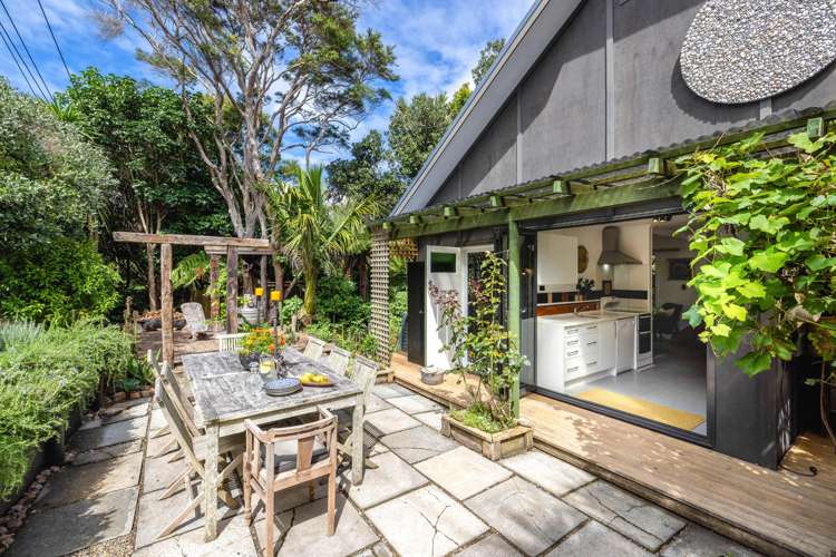 33 Beatty Parade Surfdale_17