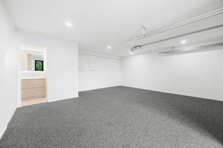 2A Janome Place Bucklands Beach_18