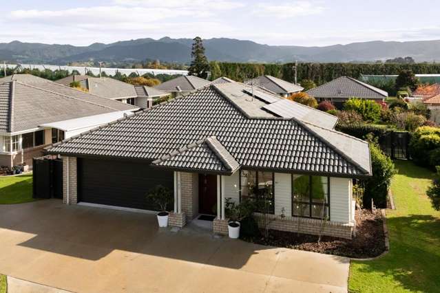Relax, Retire & Enjoy Fairview Living!