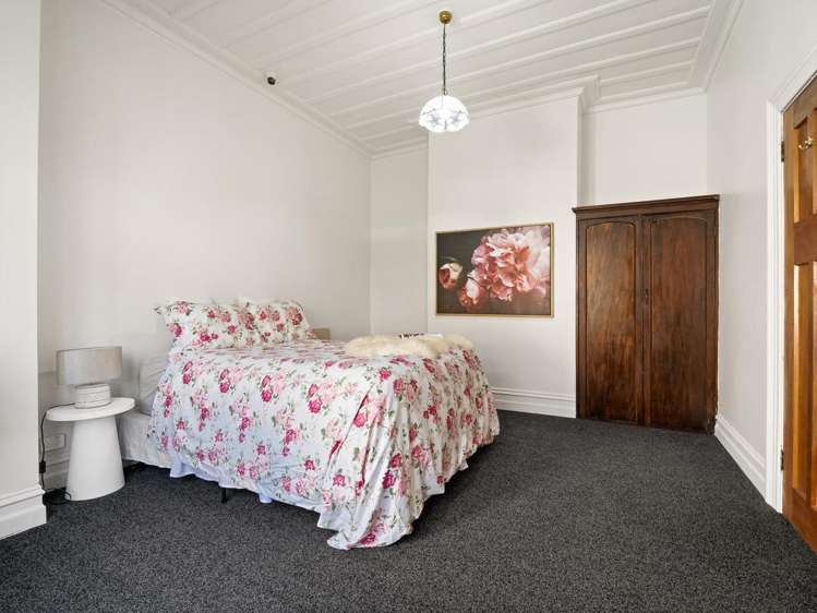 355 North Road North East Valley_12