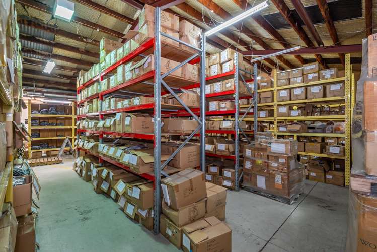 108 Cambridge Street South Levin_3