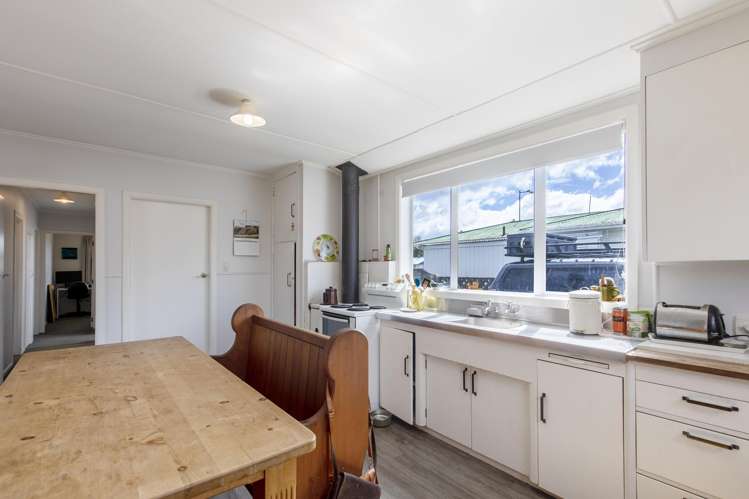 6 Rangipoia Place Turangi_2