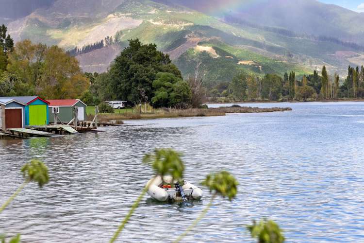 1694a Queen Charlotte Drive Linkwater_19