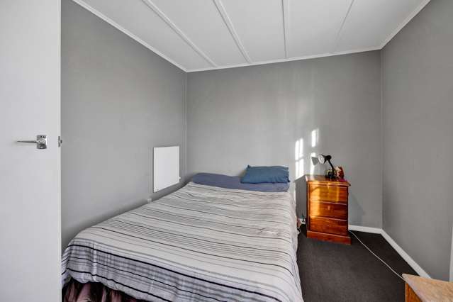 12 & 14 Laurent VC Street Hawera_4