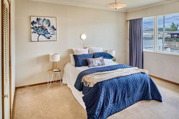 7 Beecham Grove Epuni_11