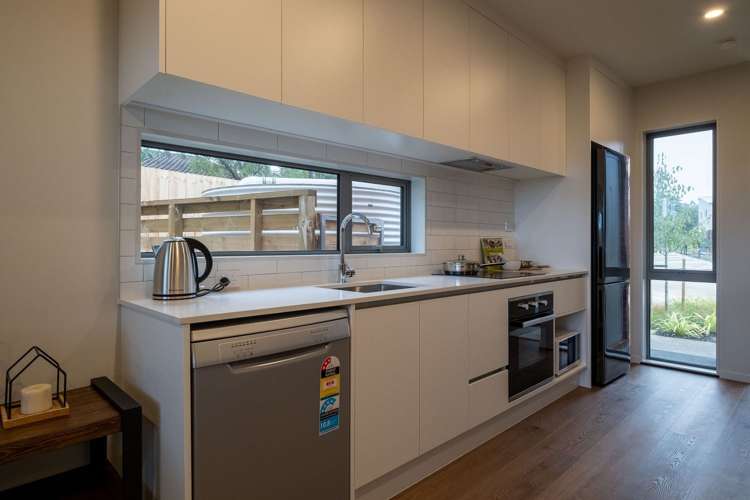 36 Te Ara Wai Mangere East_1