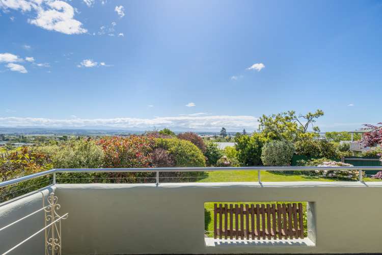 48 Olympus Way Richmond_22