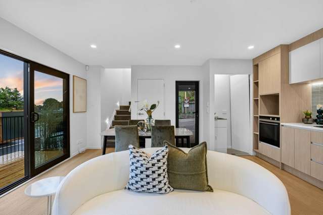 1-7/114 Don Buck Road Massey_1