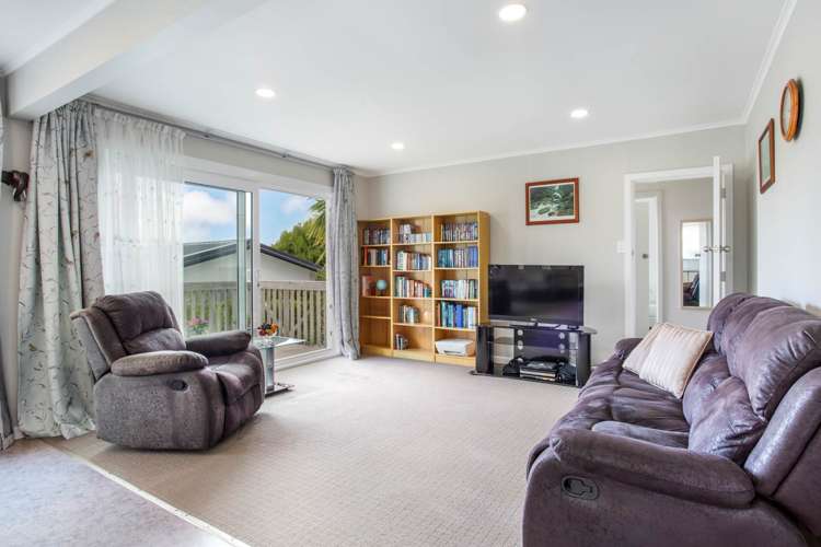 3 Valron Road Te Atatu South_3