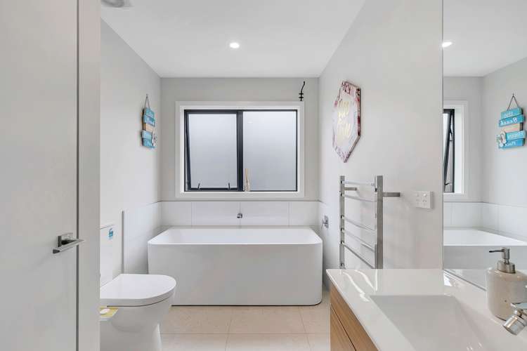 48 Karearea Avenue Porirua_15