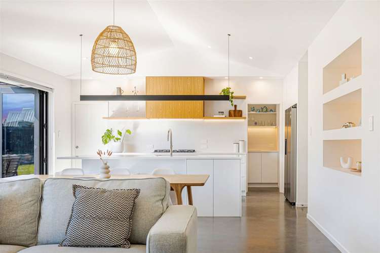 5 Canoe Lane Riverhead_6