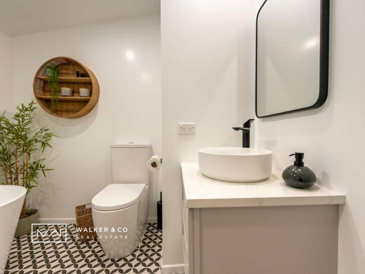 4 Elmslie Road Pinehaven_24