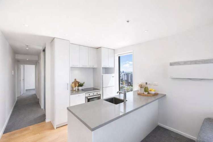 2105/8 Airedale Street City Centre_3