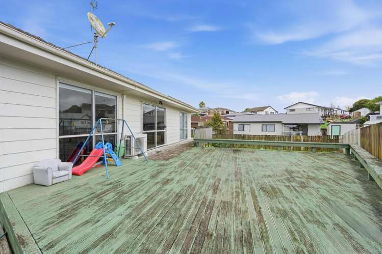 197 Mahia Road Wattle Downs_13