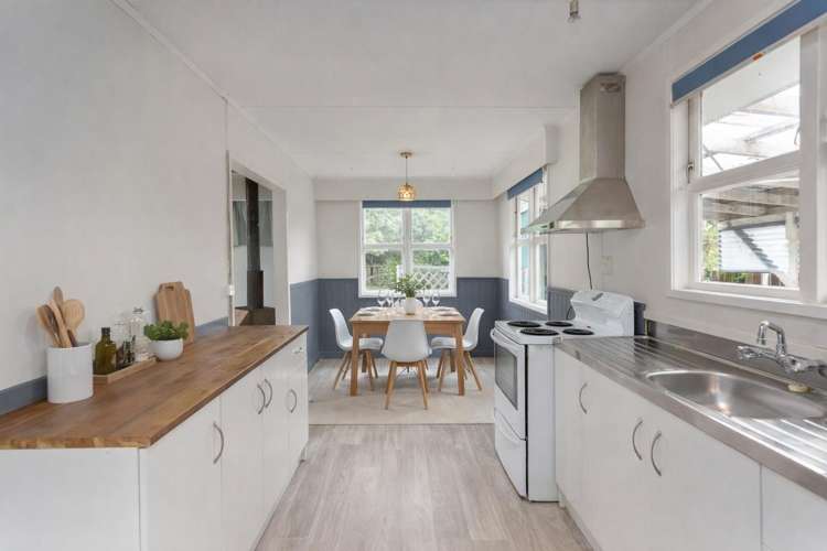 9 Hardie Grove Featherston_6