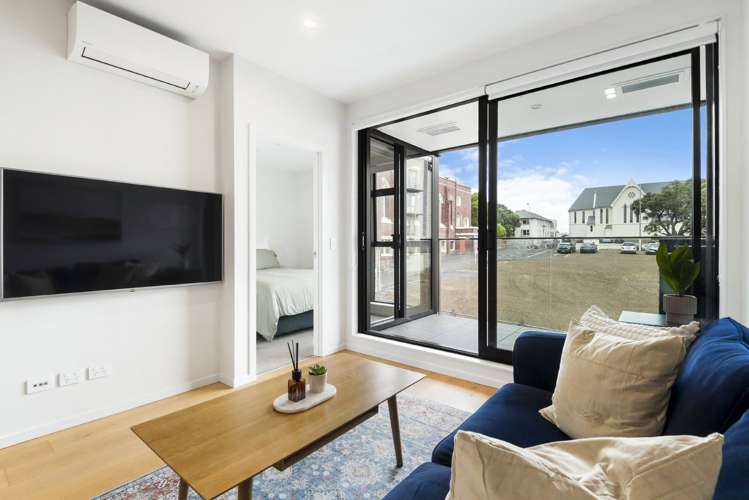112/9 Madeira Lane Grafton_4