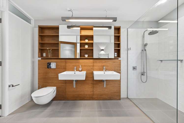 5 Castle Drive Epsom_17