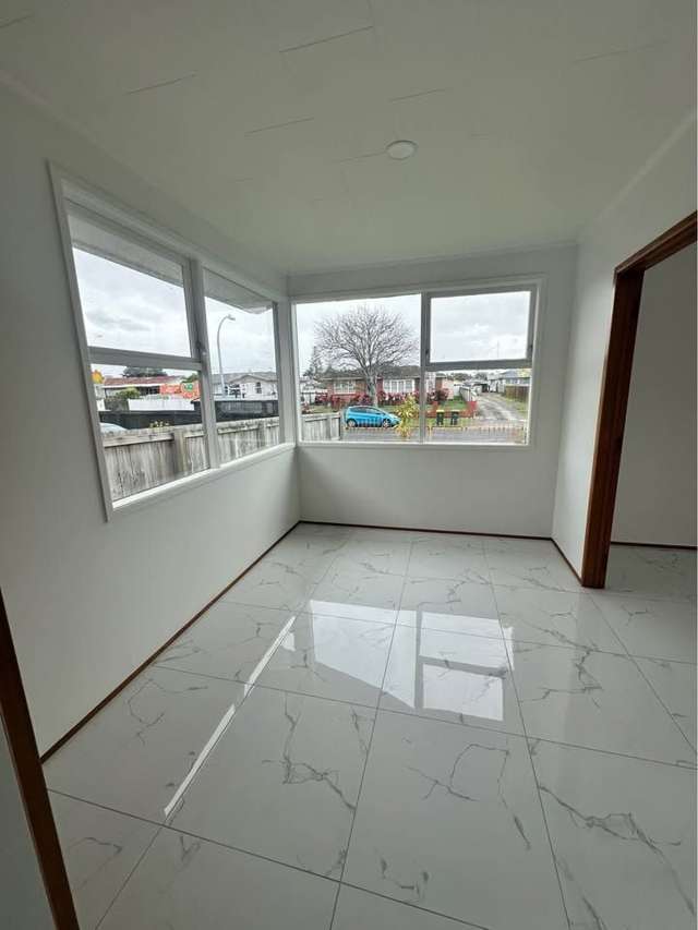 8 Harania Avenue Favona_3