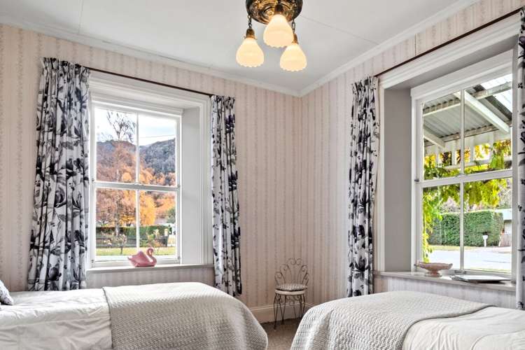 16 Caernarvon Street Arrowtown_13