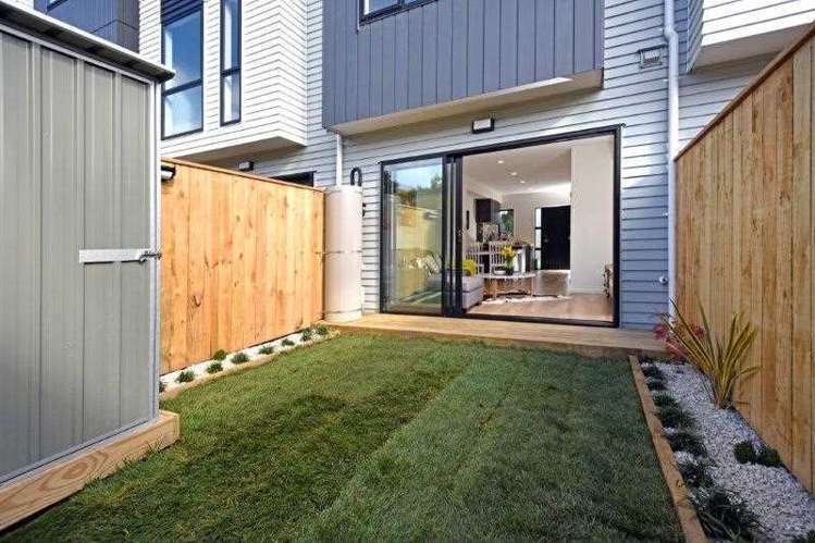 5 Gladfield Lane Te Atatu Peninsula_15