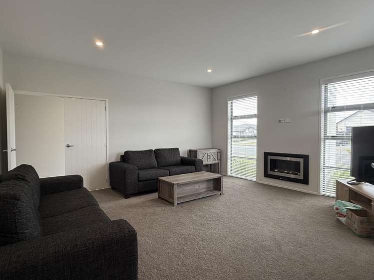 21 Matepu Crescent Pyes Pa_11