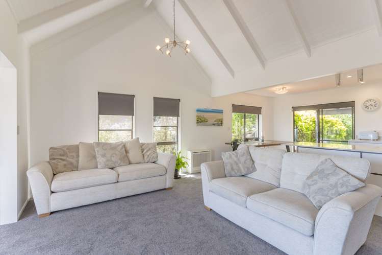 82 Marine Parade Paraparaumu Beach_12