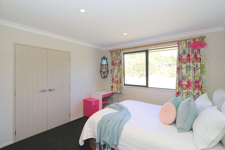 357 Oreti Road Otatara_23