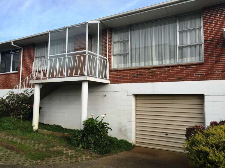 2/29 Clonbern Road Remuera_0