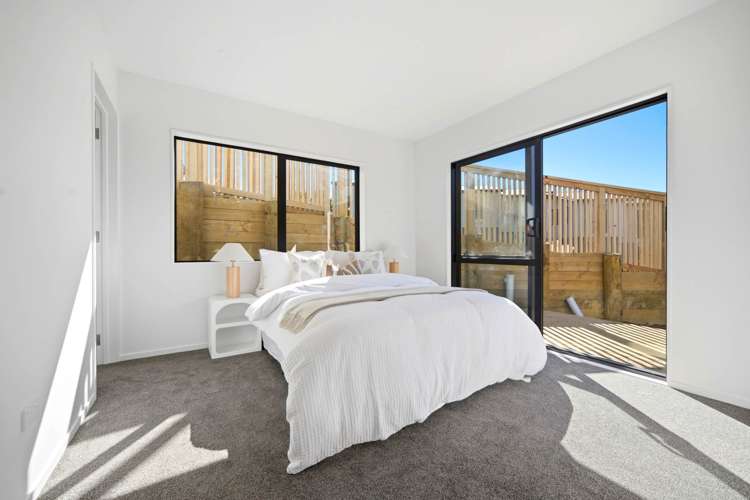 2 Waka Street Albany_15