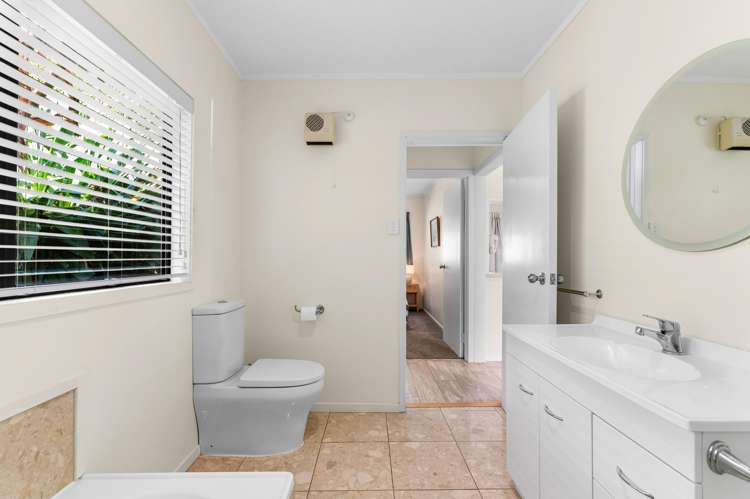 209 Spencer Road Lake Tarawera_17