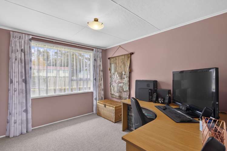 100 Riversdale Drive Merrilands_18