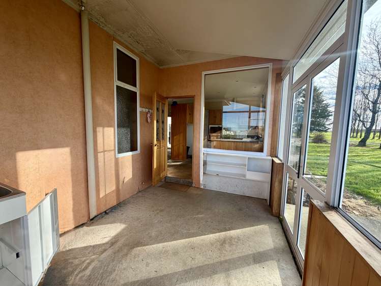 610 Grove Bush Woodlands Road_5