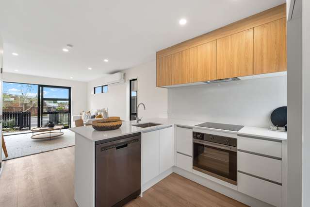 SELO/361 Glengarry Road Glen Eden_2