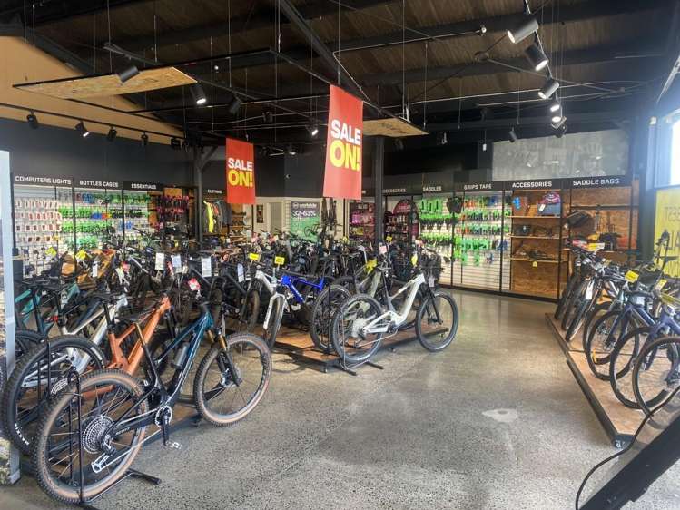 72 Barrys Point Road Takapuna_2