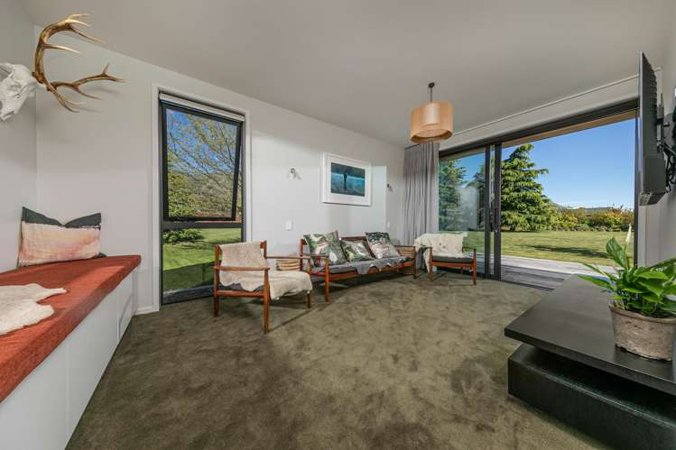 7 Mountain View Drive Wanaka_17
