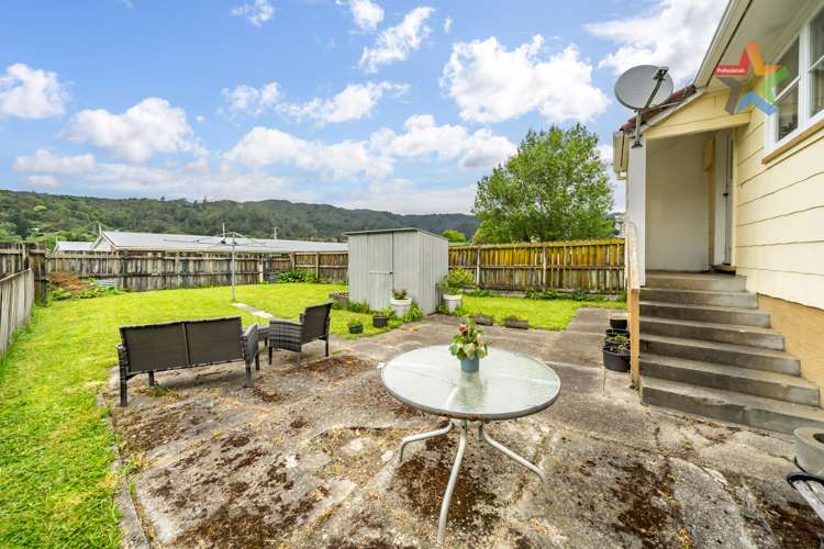 32 Bird Grove Stokes Valley_10