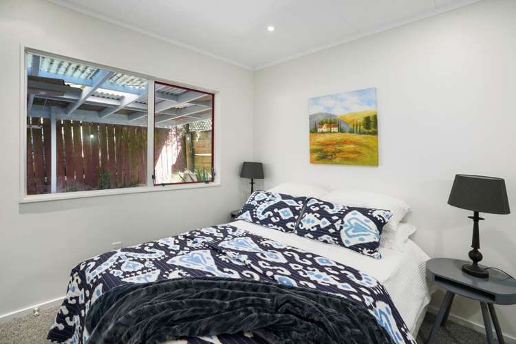 2/87 Woodglen Road Glen Eden_14