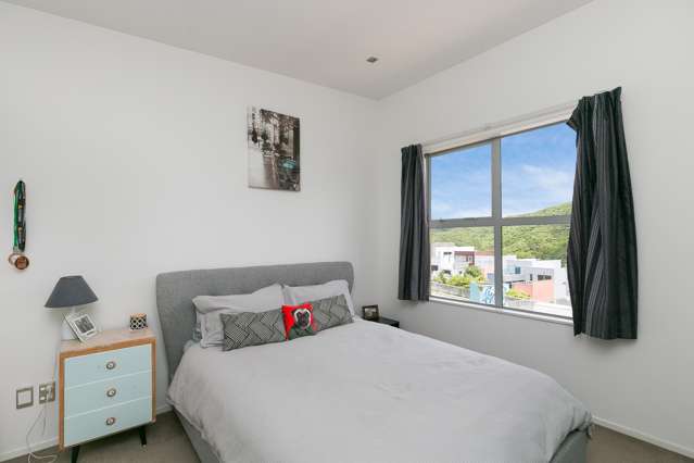 9 Saddleback Grove Karori_4